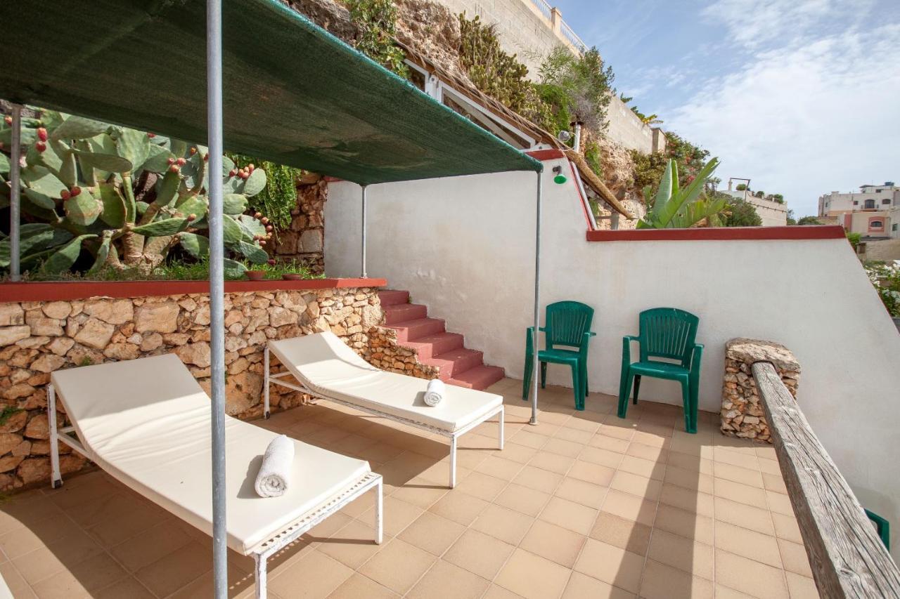 Pool And Sea Merill Apartments - Happy Rentals Меллиеха Экстерьер фото