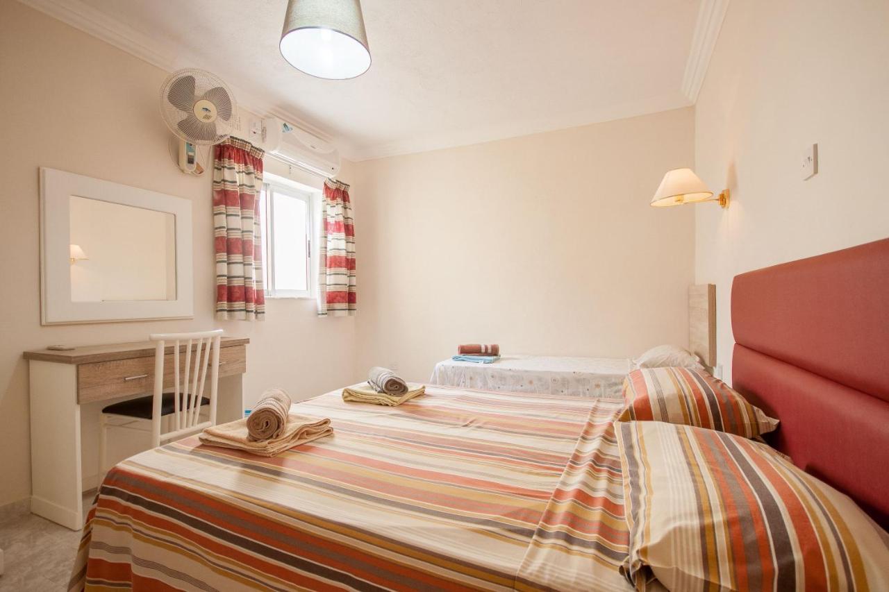 Pool And Sea Merill Apartments - Happy Rentals Меллиеха Экстерьер фото