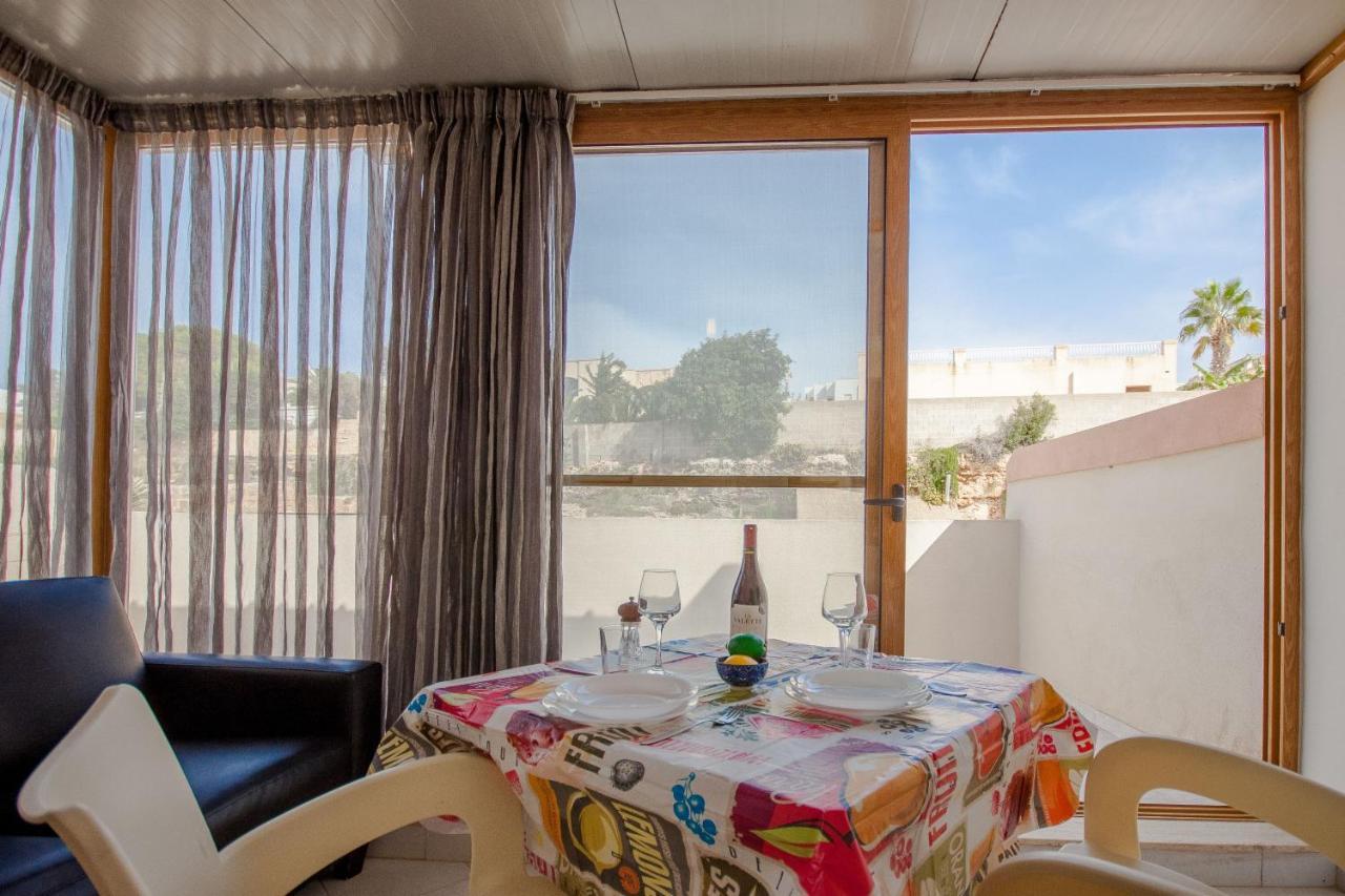 Pool And Sea Merill Apartments - Happy Rentals Меллиеха Экстерьер фото